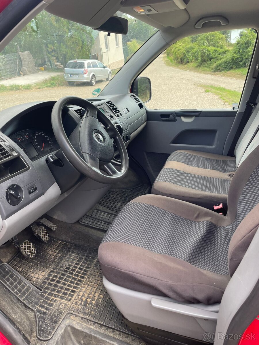 Volkswagen T5 Caravelle 2.5 TDI KR 9 miestne - 7