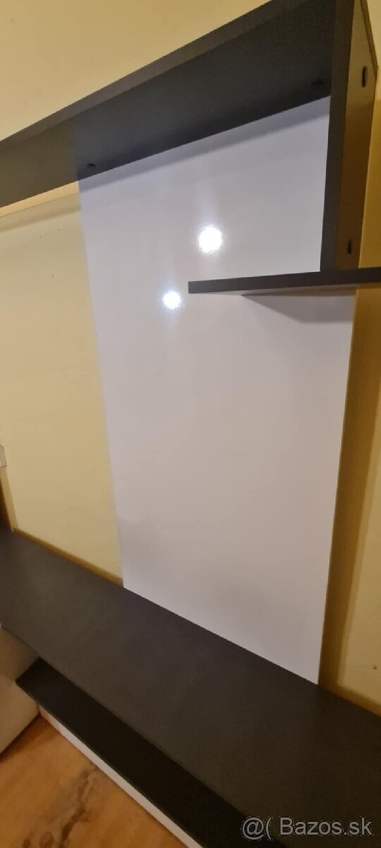 Predám obývaciu stenu biela lesklá - 7