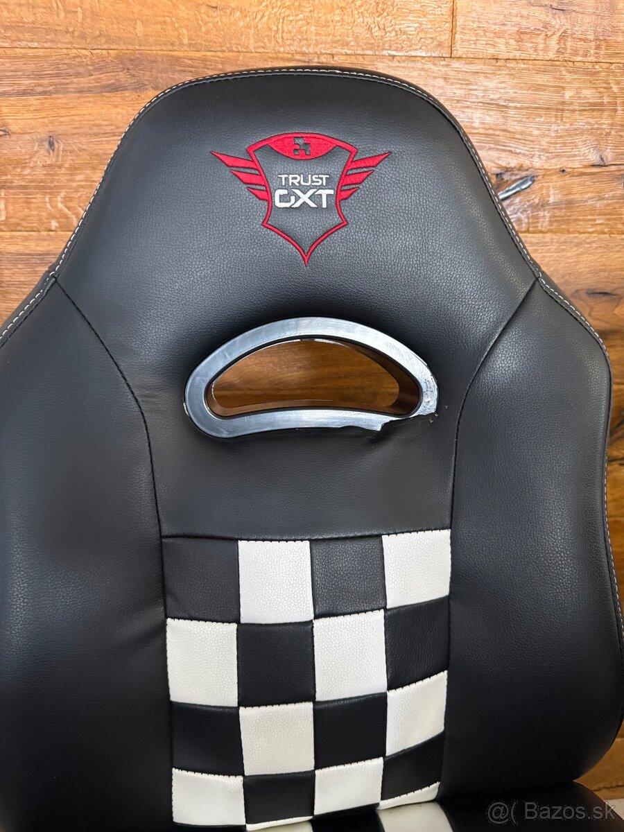 Darujem Detske stoličky - 7