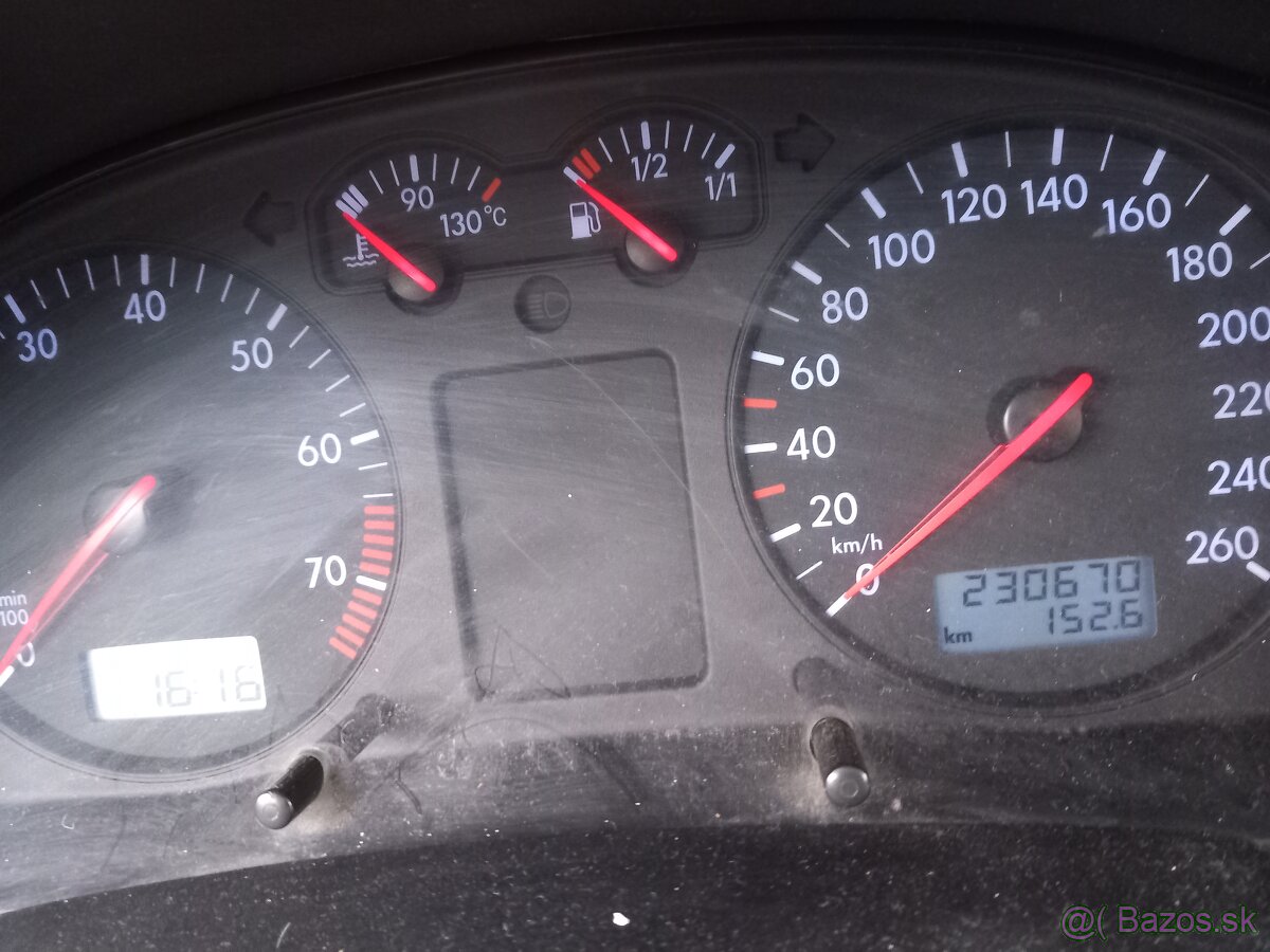 Predám Volkswagen Passat Combi 1.6 benzín - 7