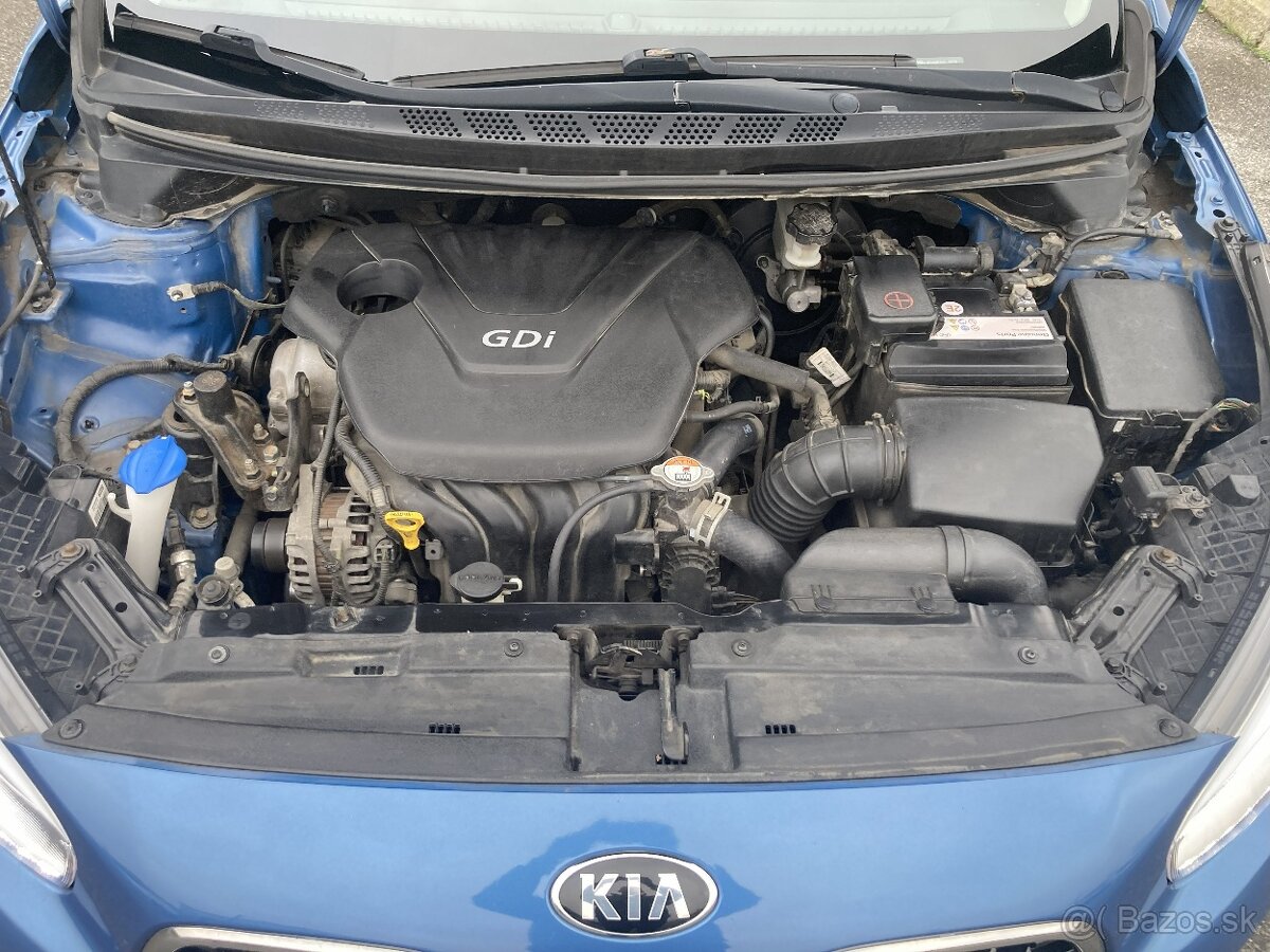 Predám KIA Ceed SW 1.6 GDI - 7