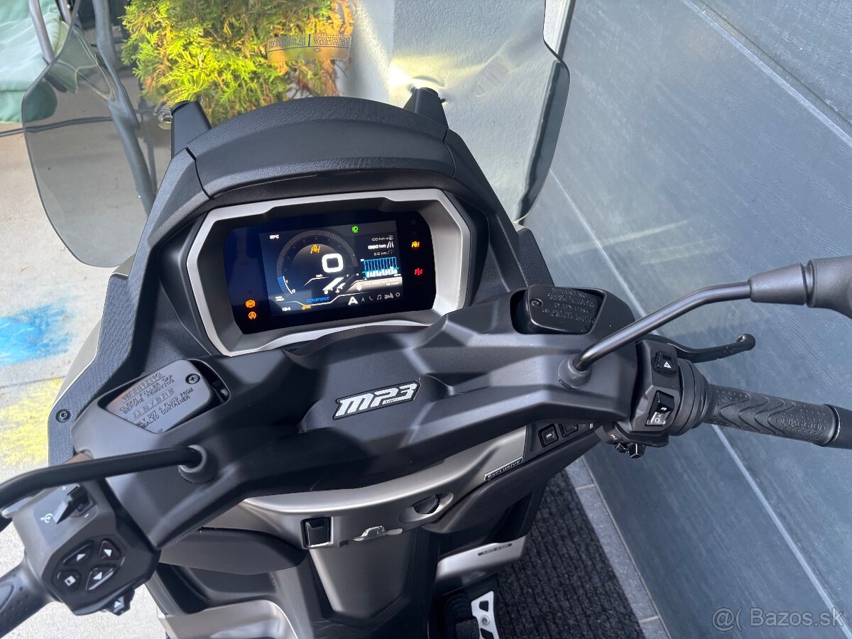 Piaggio MP3 530HPE ABS 2023 - 7