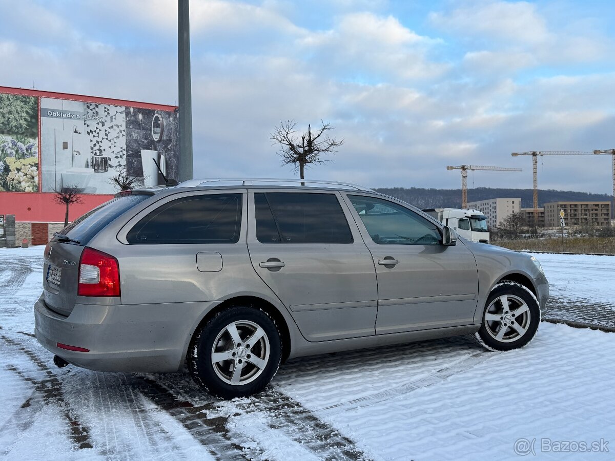 Škoda Octavia Combi 2.0 TDi, 103kW, 2011 - 7