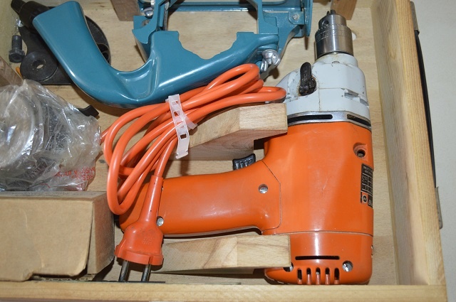 predam - originalna suprava Black and Decker - 7