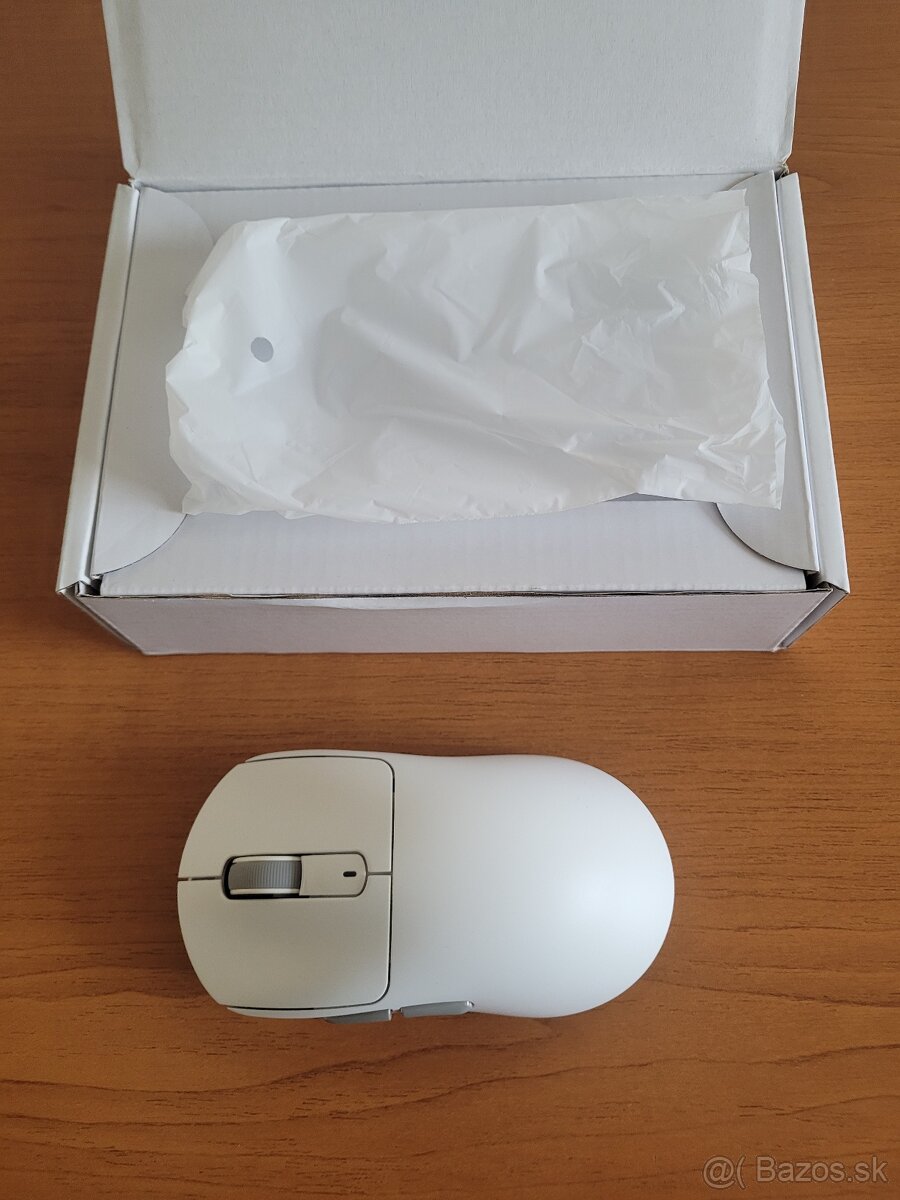 White gaming set - 7