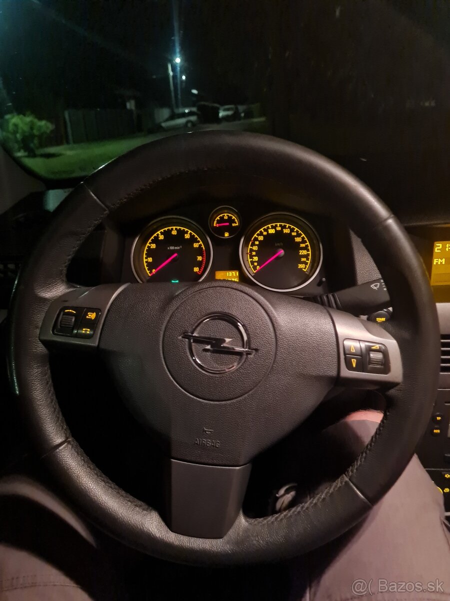 Opel astra h gtc - 7