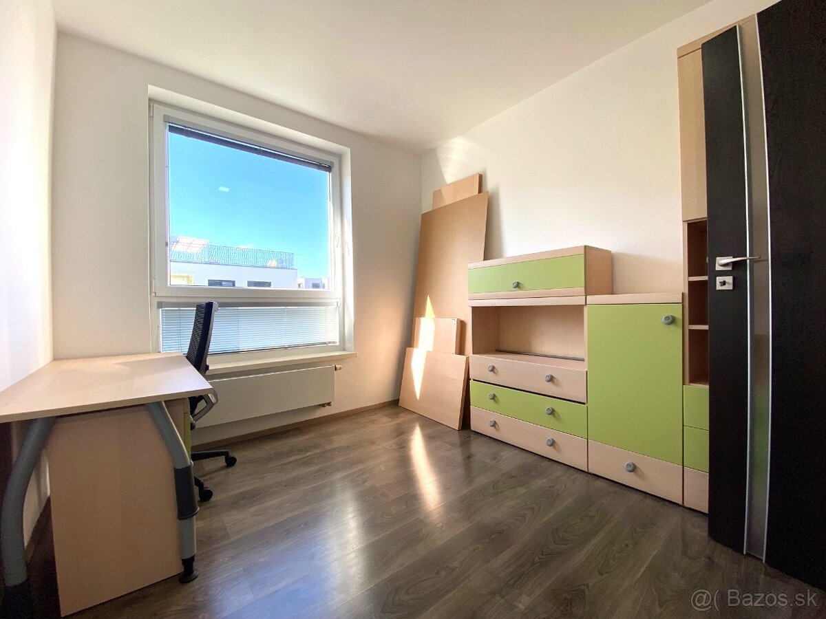 3i. byt 82m, 1x GP, rezidencia KOLÍSKY, ul. Ota Holúska, ZB - 7