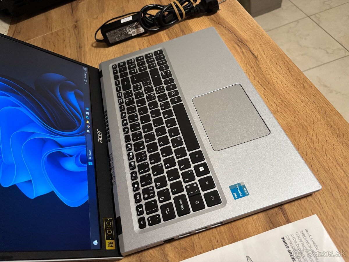 /15.6"/Acer/Notebook/4GB RAM DDR5/128GB NVMe SSD/Intel HD2G - 7