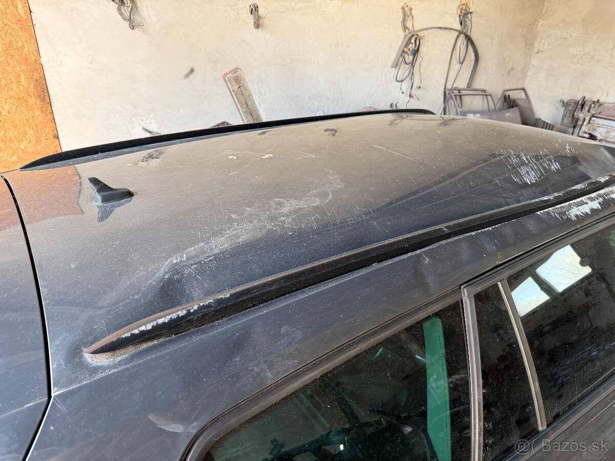 Volkswagen Passat B8 havarované - 7