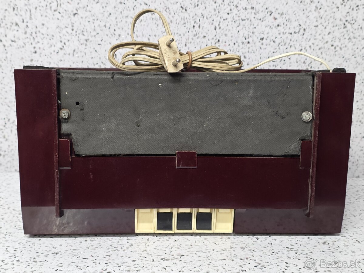 TESLA Sputnik / BAKELITOVÉ RÁDIO / Tesla 320A - 7