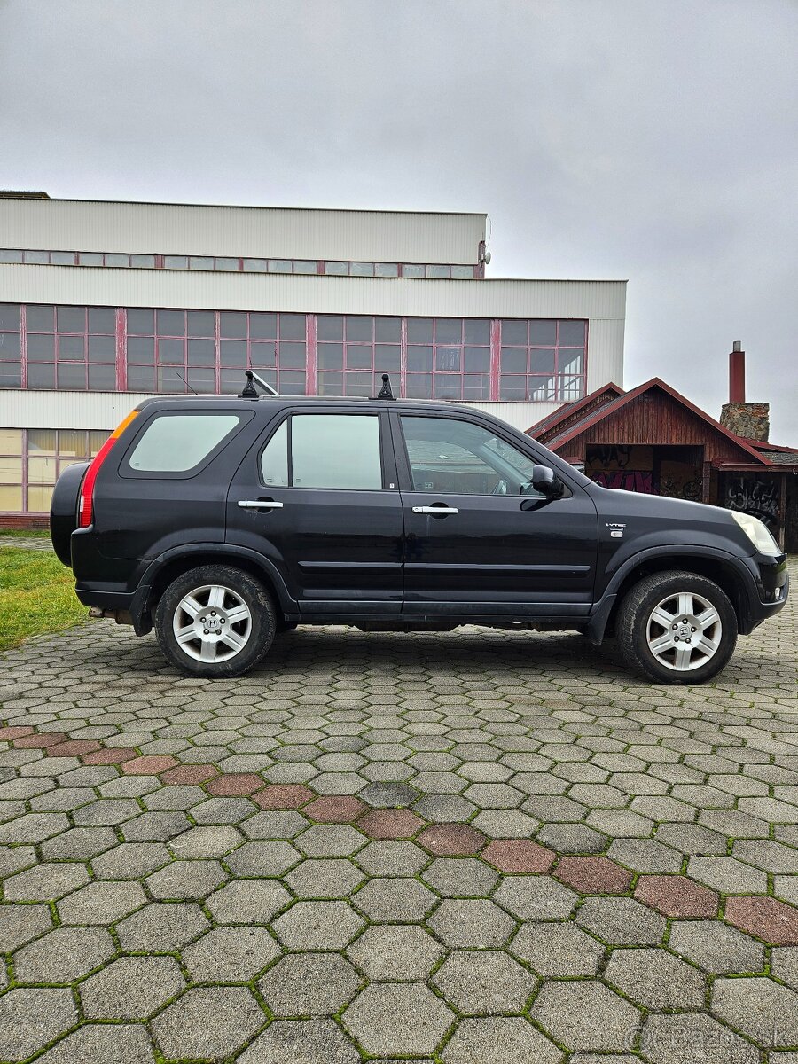 Honda CR-V 2.0i 110 kW 4x4 - 7