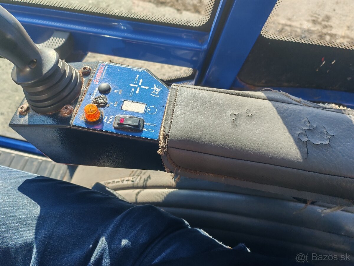 Komunalne ISEKI TH 4335 4x4 - 7