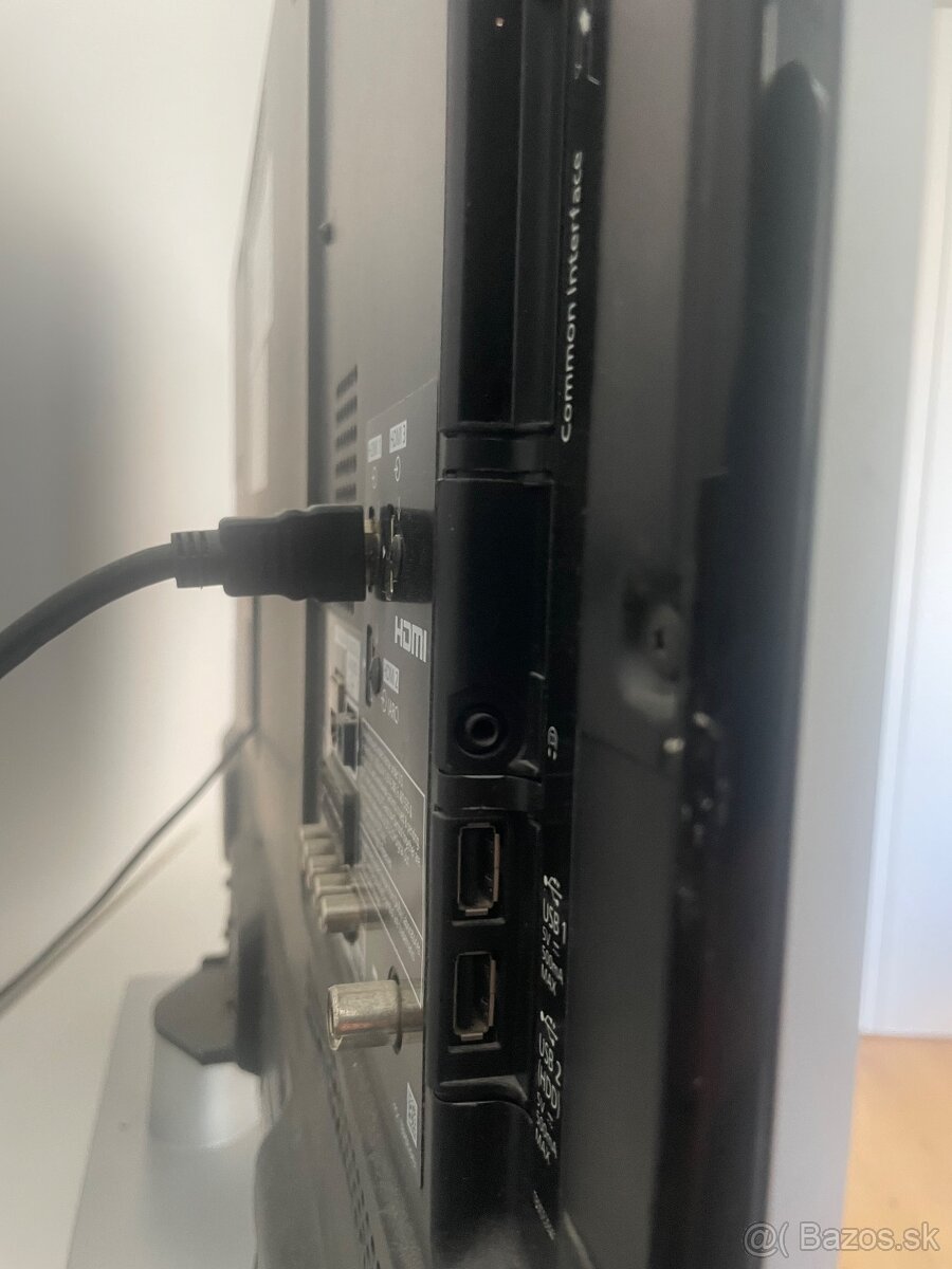 Panasonic 42” 107 cm - 7