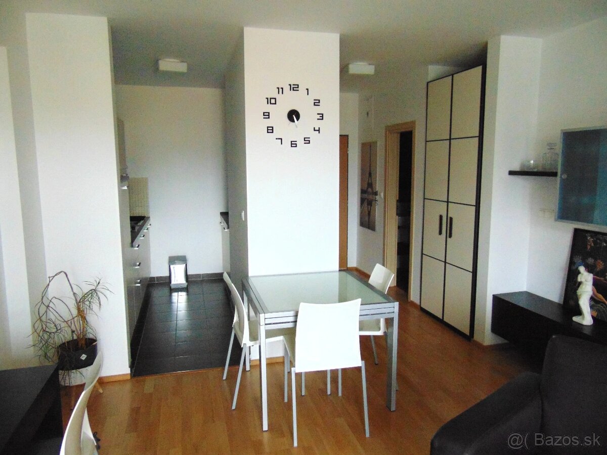 BETLIARSKÁ" 1-IZB BYT v NOVOSTAVBE aj PARKING, PETRŽALKA - 7