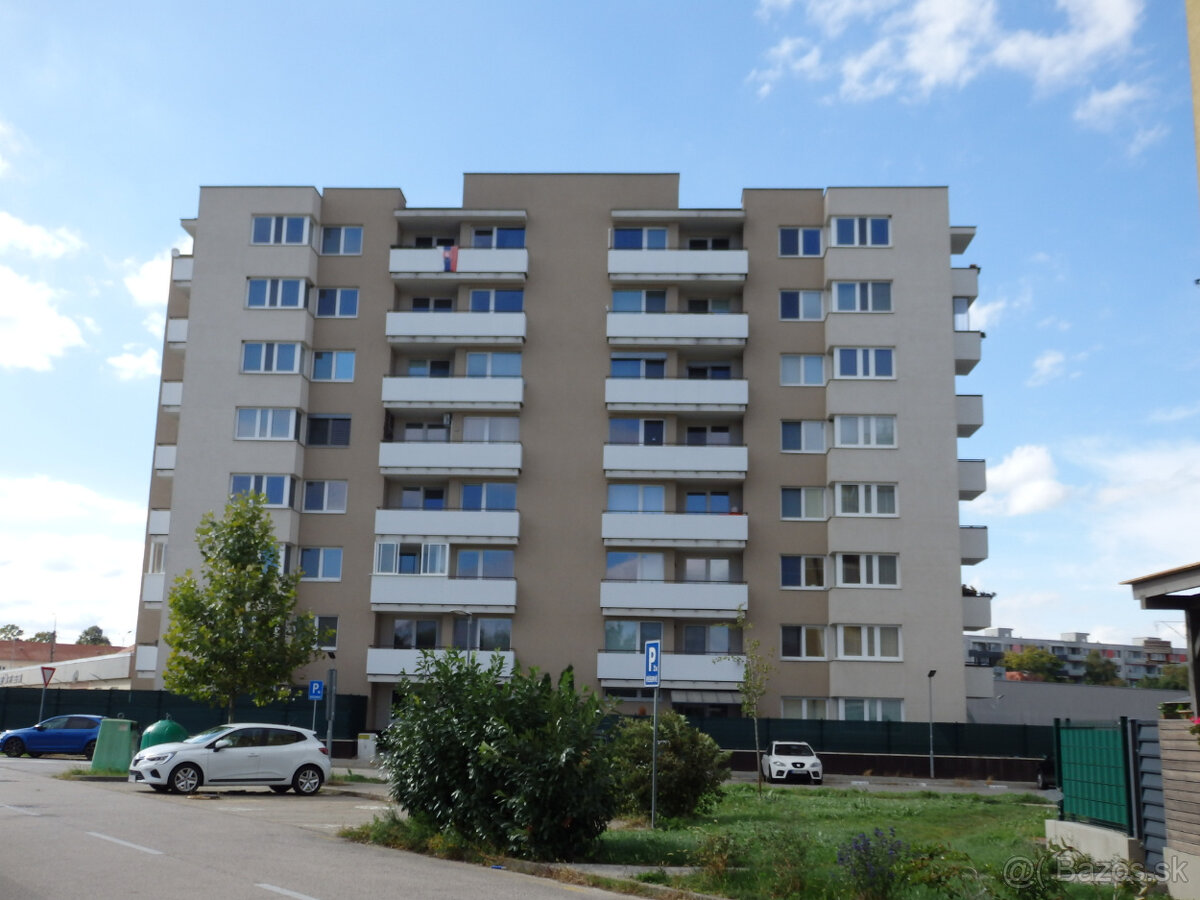 Kúpa-2 izbový byt Meander Sereď - 7