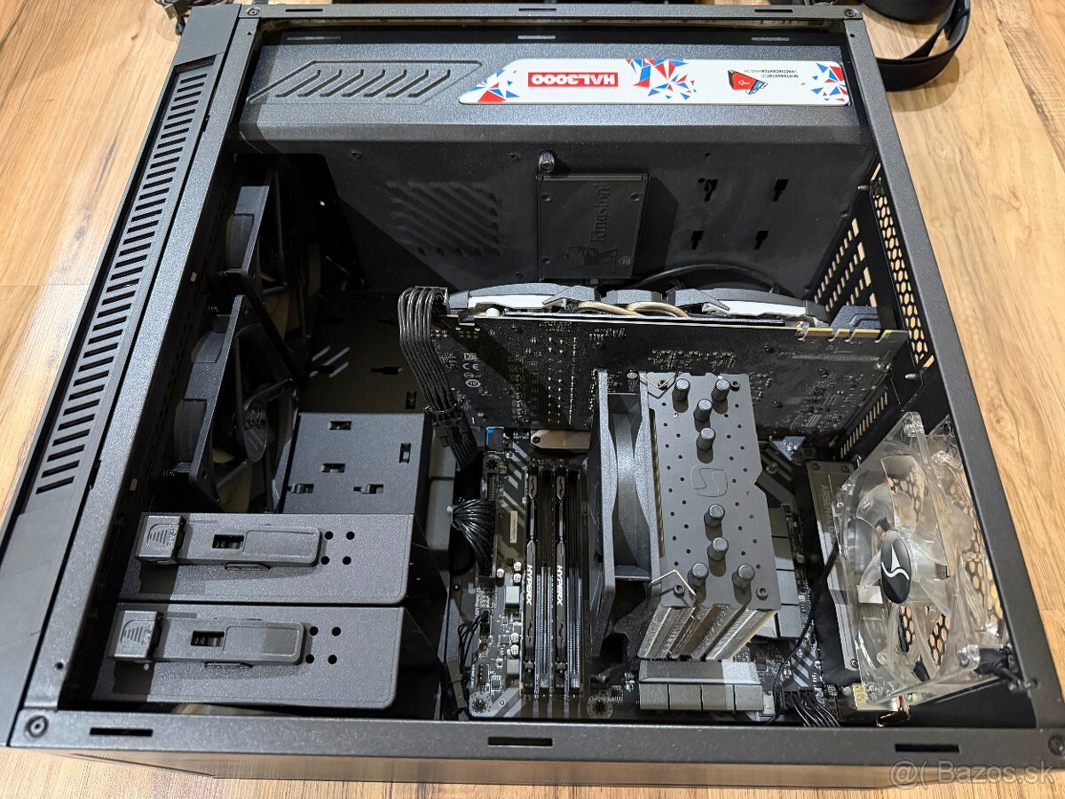 HAL3000 Herný počítač MČR 2018 Elite + príslušenstvo - 7