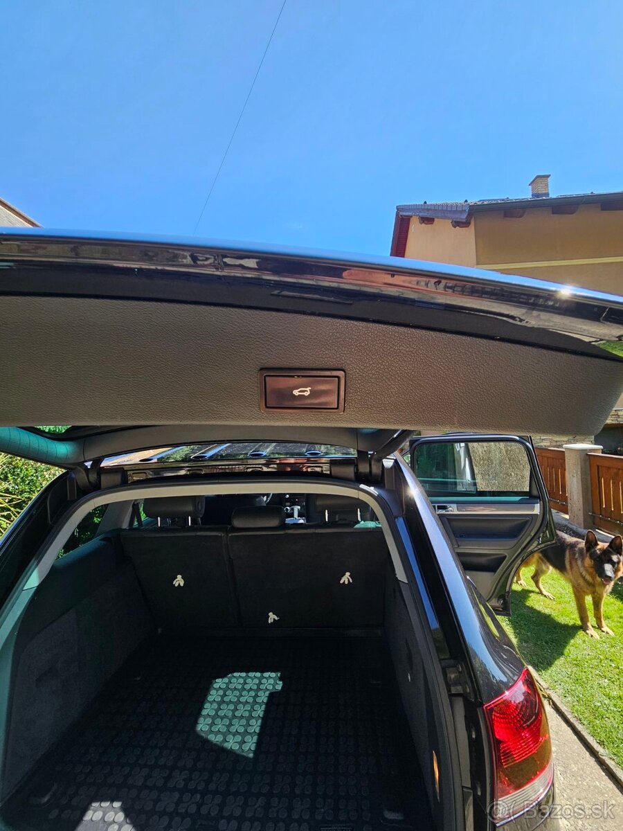 VW Touareg 3.0 TDI - 7