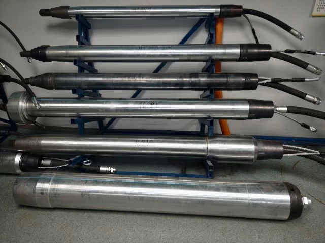 Predám Ingersoll rand a pretláčacie rakety - 7