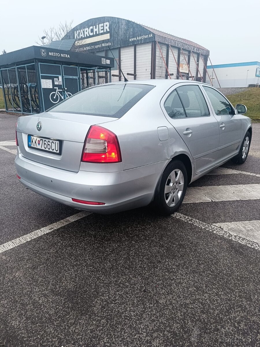 Škoda Octavia 2009 77kw 290 tis km - 7
