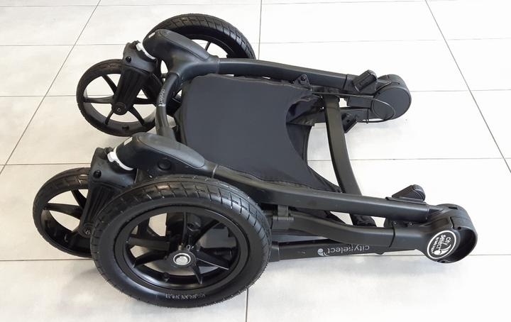 Súrodenecký/ dvojickovsky kočík 3v1 - 7