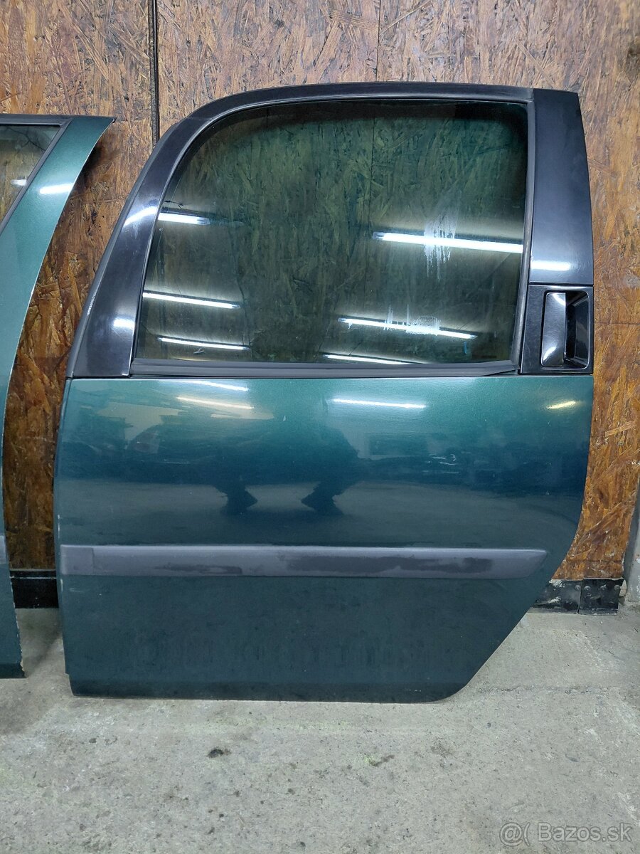ŠKODA ROOMSTER DVERE - 7