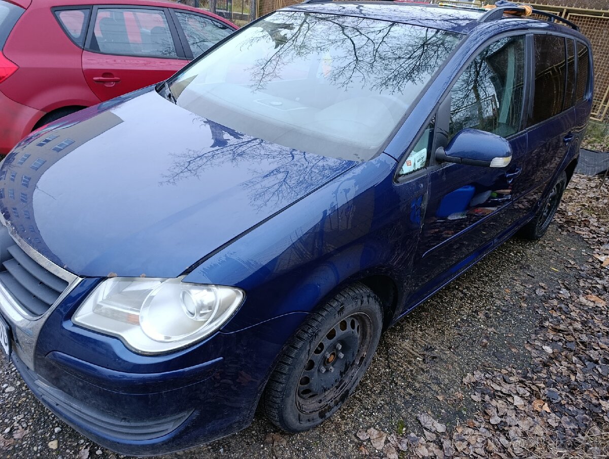 Predám VW Touran 1.9tdi - 7