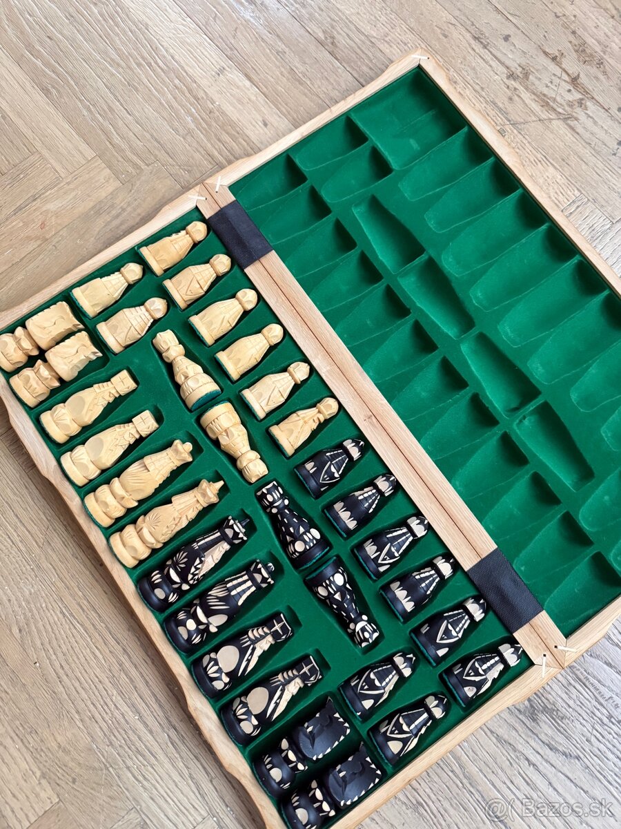 Originálne drevené šachy (53x52 cm) Nové - 7