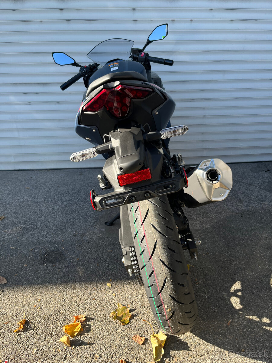 Kawasaki Ninja 500 SE - 7