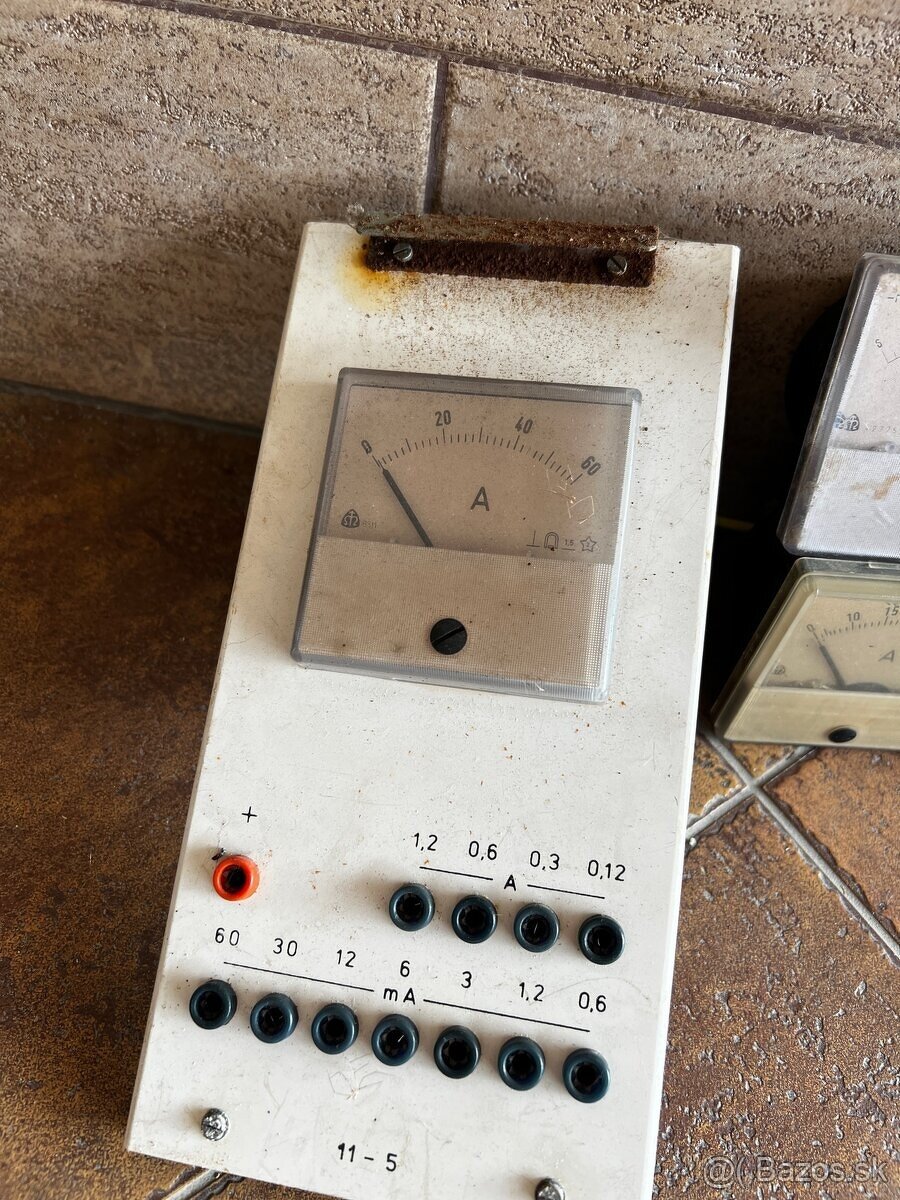Analógové indikátory - 7