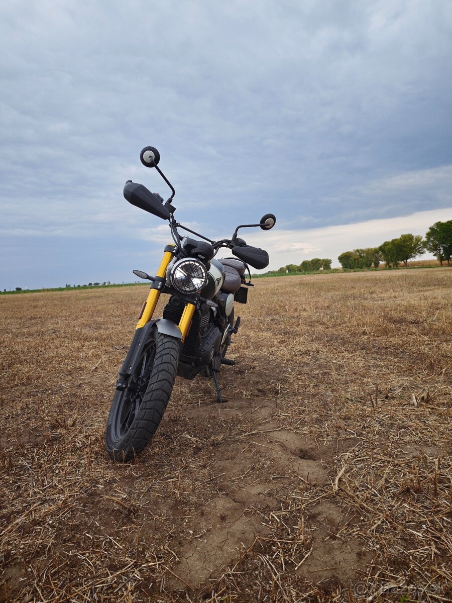 Triumph Scrambler 400x - 7