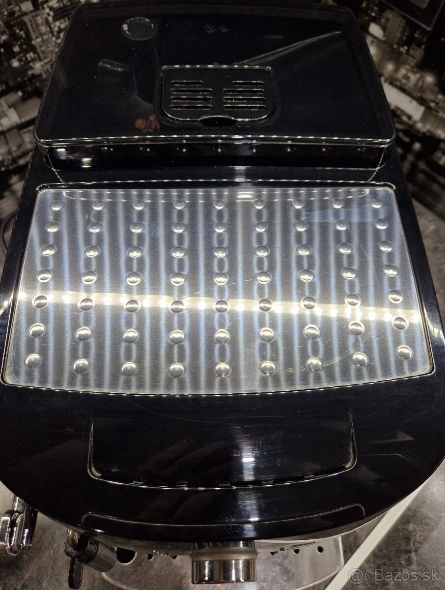 Kávovar DeLonghi Magnifica S - 7