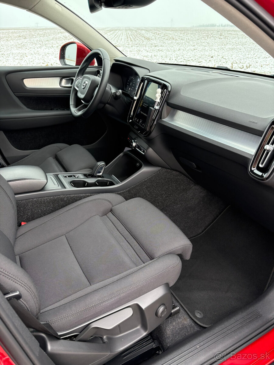 Volvo XC40 D3 Momentum AT 110kW - 7