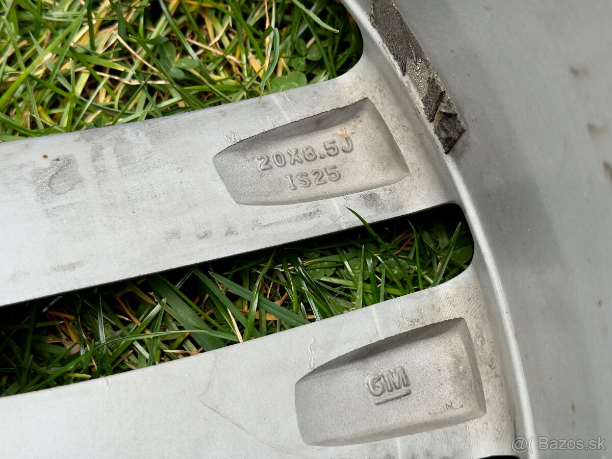 ALU disky R20 | 8,5J | 5x120 - 7