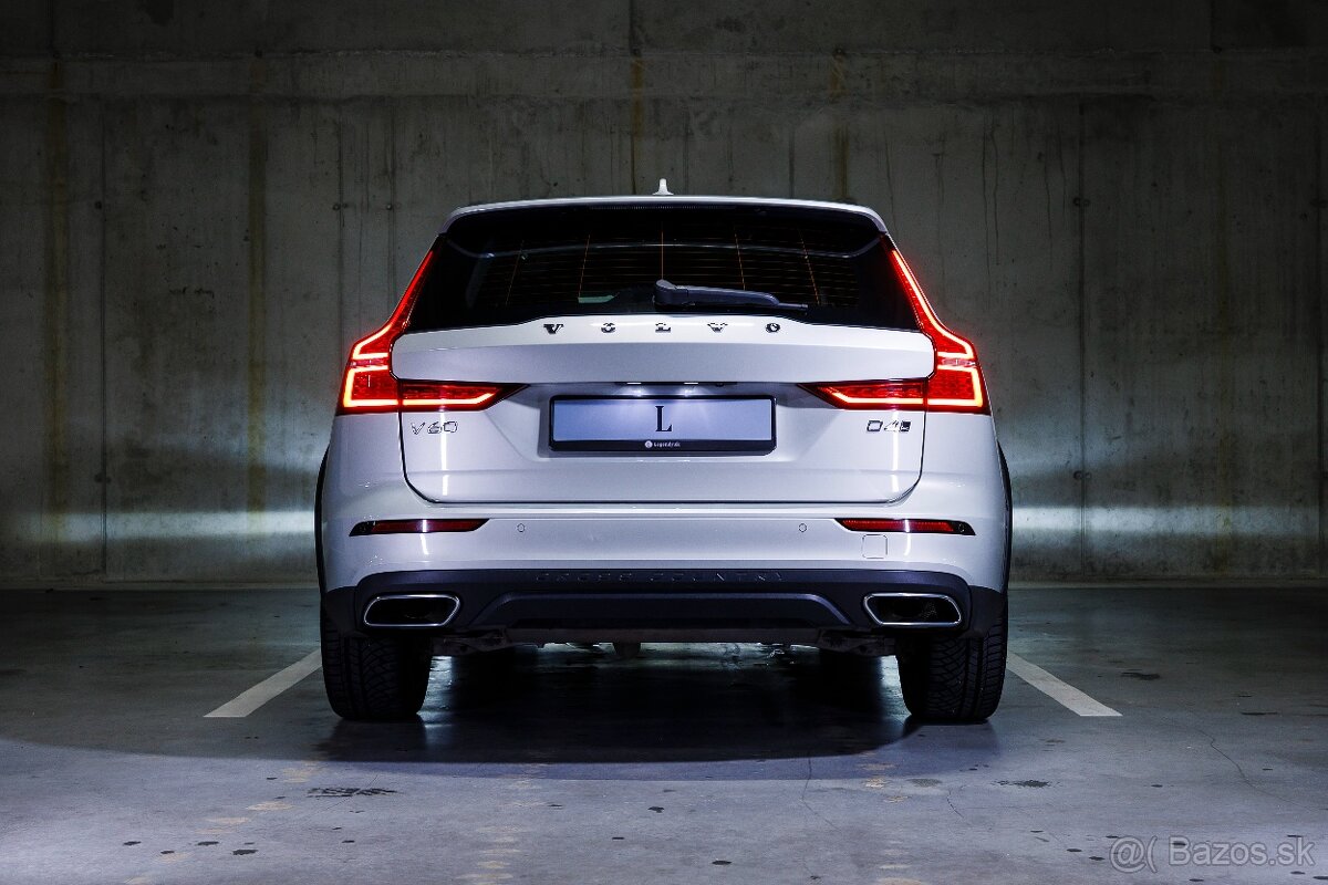 Volvo V60 CC AWD D4 diesel, ťažné, kamera, odpočet DPH - 7