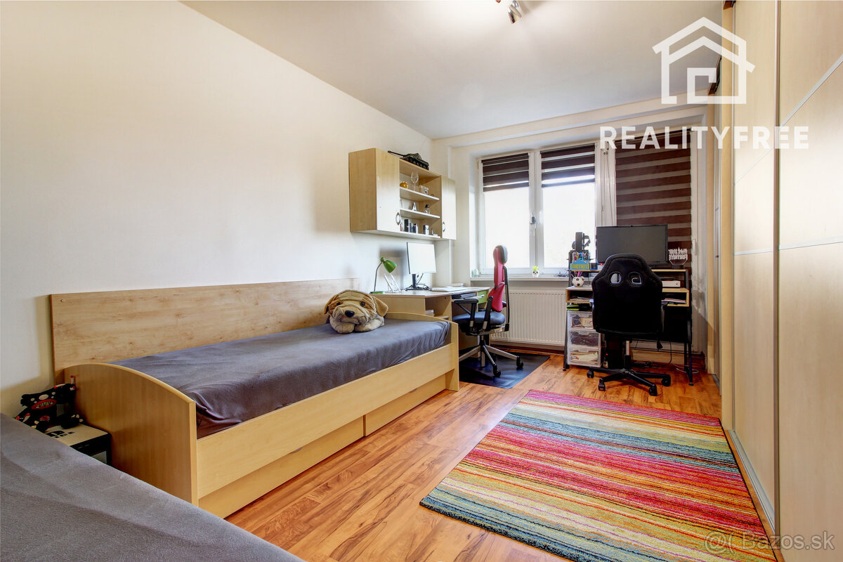 Na predaj 3 izbový byt, kompletne zrekonštruovaný, samostatn - 7