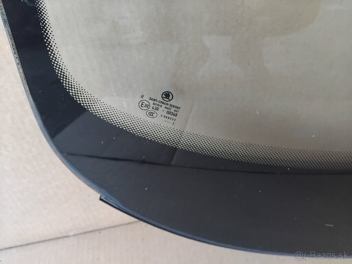 rozpredám sklá, tesnenia, lišty Octavia 3 - 7