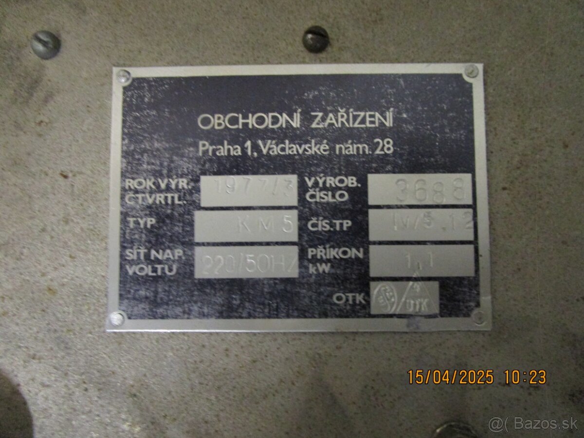 PREDAM RETRO OBCHODNY KAVOVY MLYNCEK r.v.1977 - 7