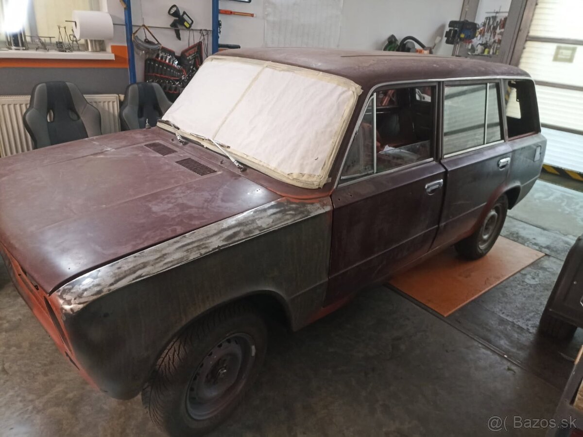 Predám nedokončený projekt LADA 2102 VB - 7