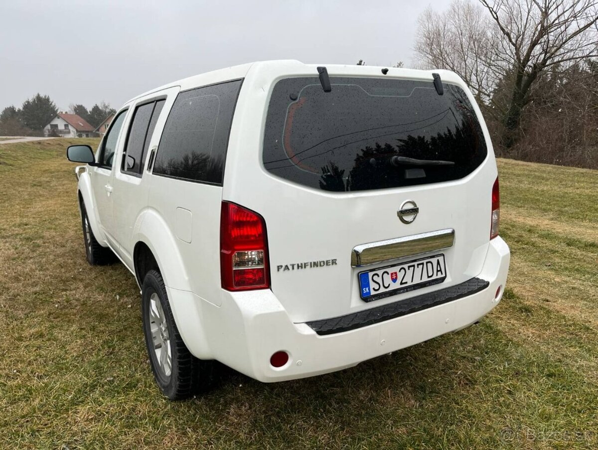 Nissan Pathfinder 2.5DDTi 4x4 - 7
