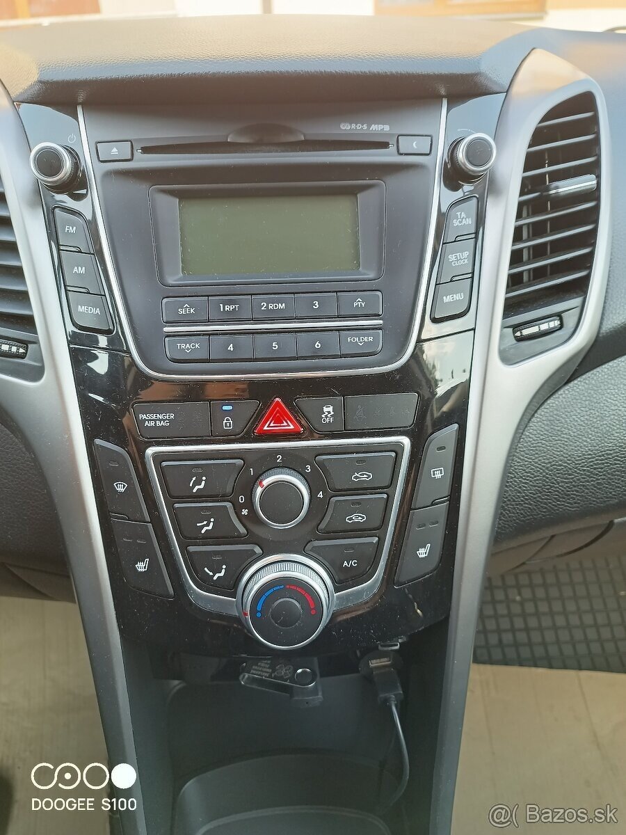 Hyundai i30 1.6Gdi, 99kW, r.v. 2013 - 7