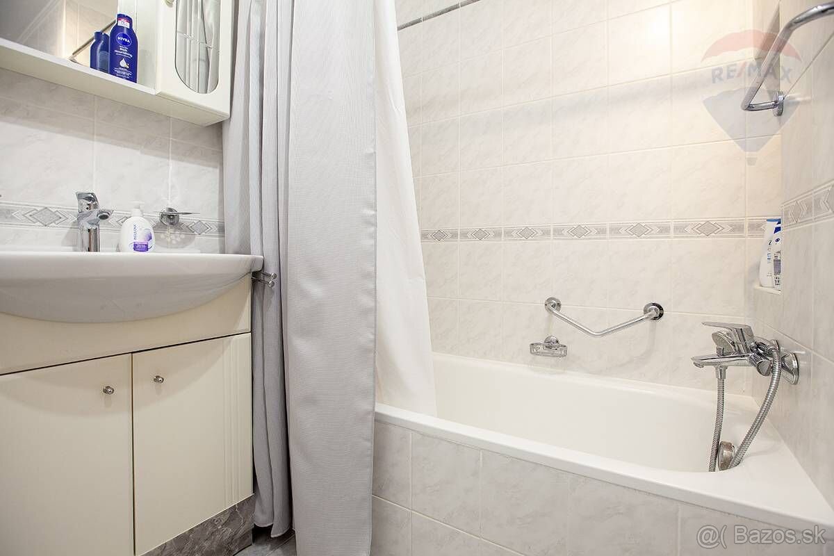 Na prenájom 3-izbový byt v Malackách - 7
