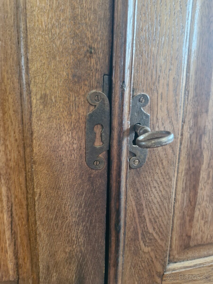 Starožitná skrinka - 7