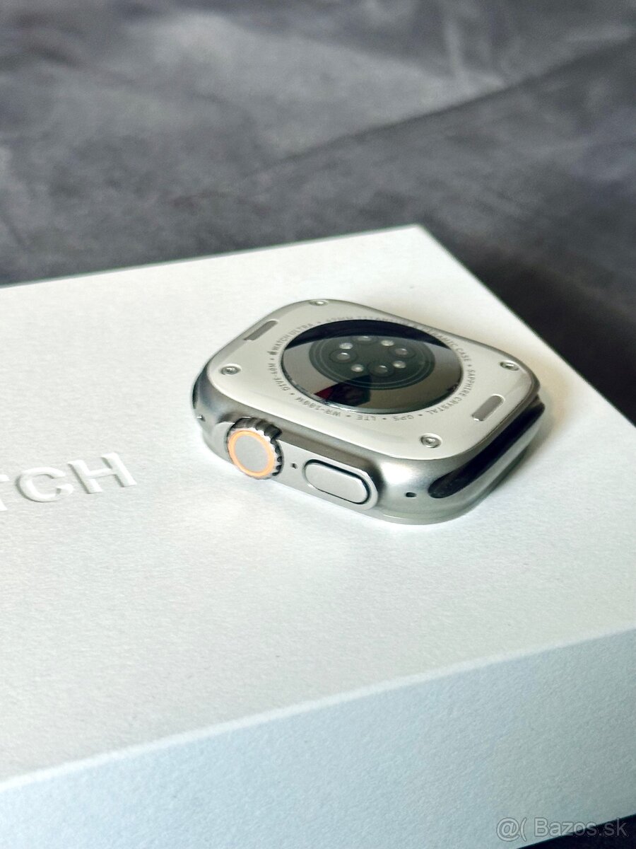 Apple Watch Ultra 2 49mm Titanium - 7