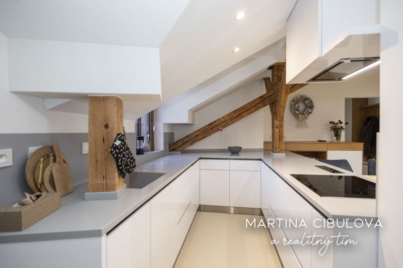 2.5 izbový byt s parkingom v centre Banskej Bystrice je na p - 7