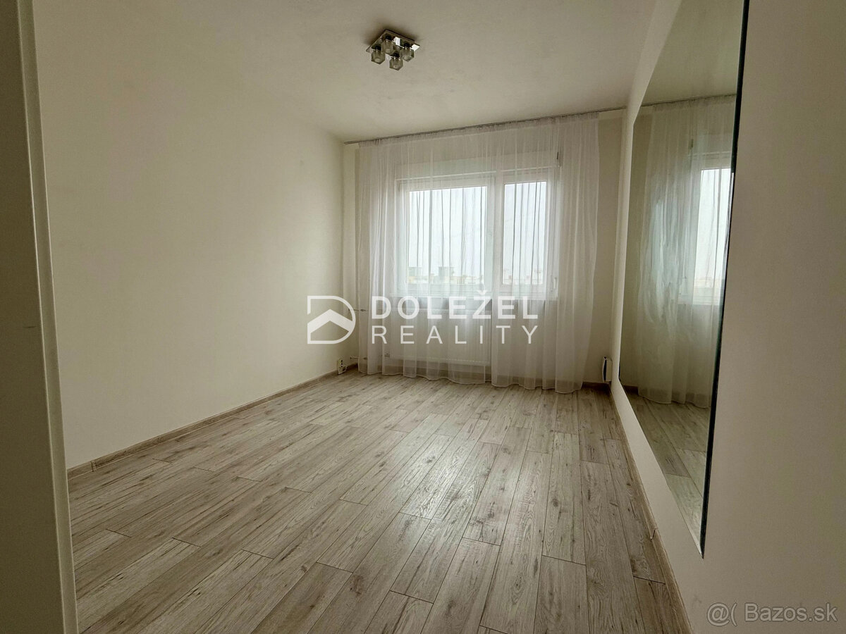 Na predaj 3 izbový byt s klímou a loggiou / KVP – Wurmova - 7