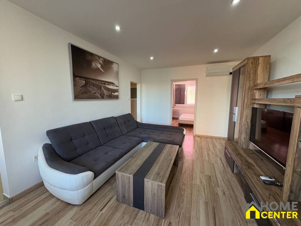 REZERVOVANÝ prenájom zrekonštruovaného 3 izbového bytu, ul. - 7