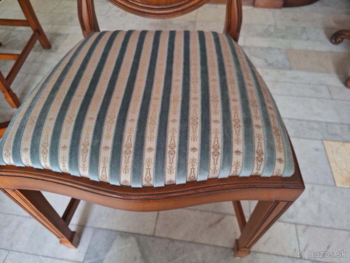 KVALITNÝ DREVENÝ ROZKLÁDACÍ STOL + 4 ŽIDLE VELMI DRAHÝ MODEL - 7