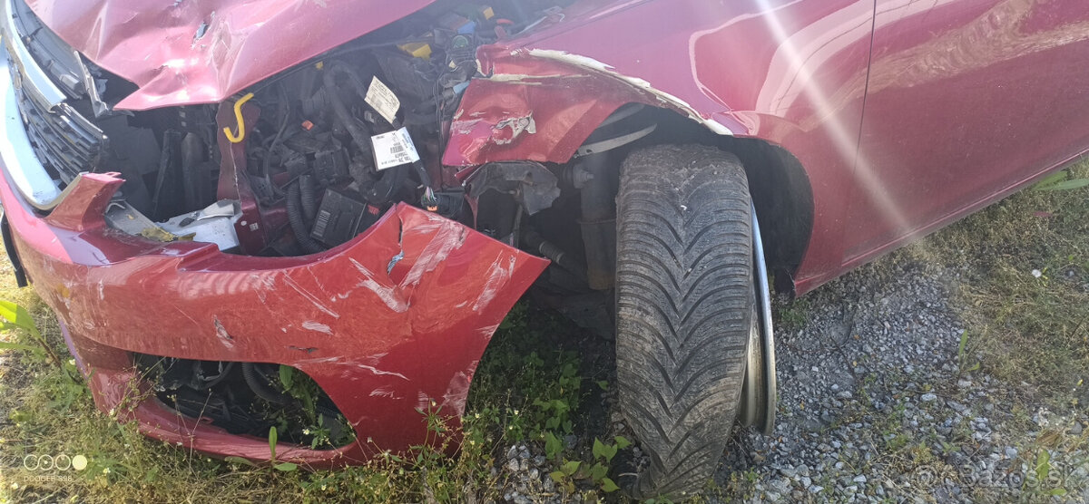 PEUGEOT 308 BREAK SW 1,6 HDI - 7