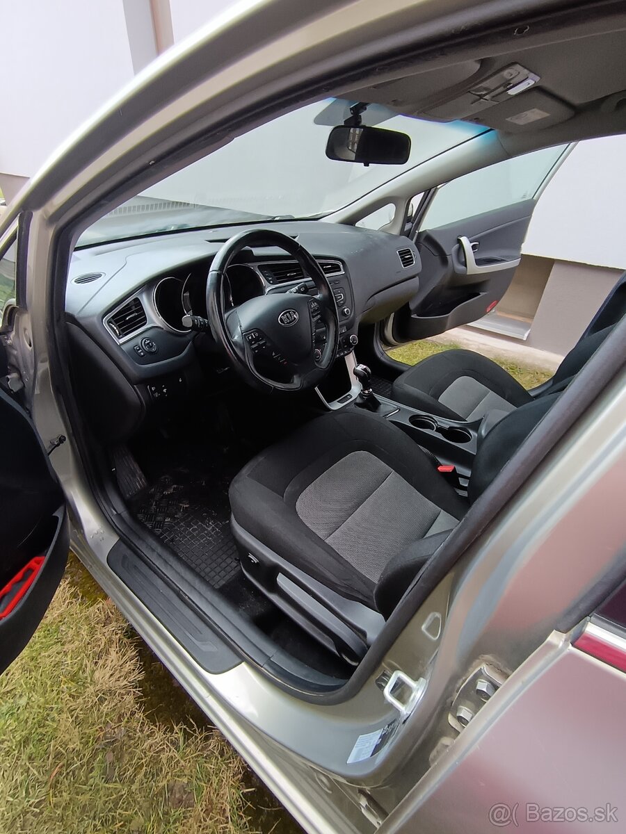 Predám KIA Ceed Kombi - 7