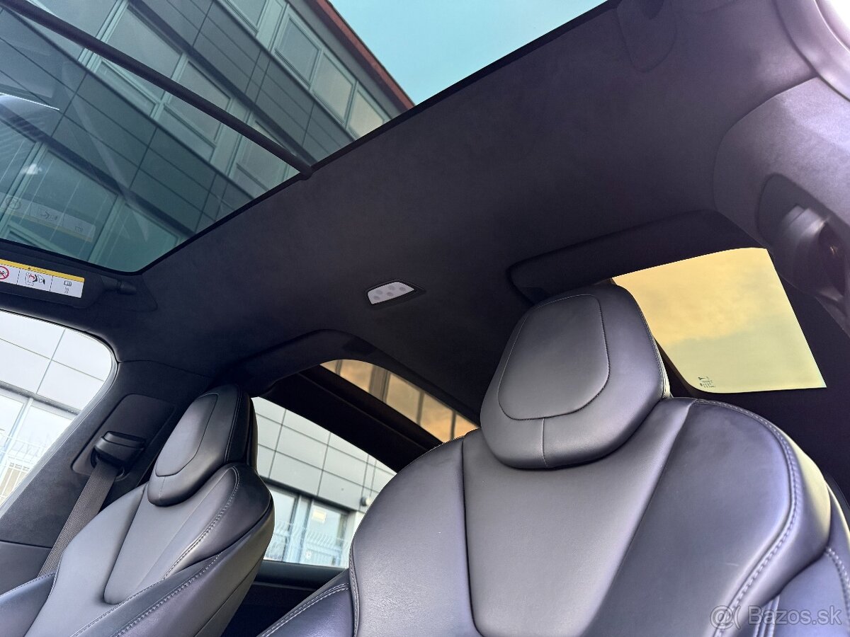 Tesla Model X LONG RANGE DUAL MOTOR 6-MIEST PREMIUM - 7